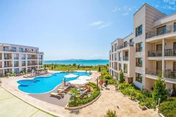 Beachfront One Bedroom Diamond Sarafovo студио в Diamond сарафово